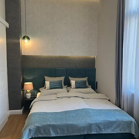 Visit 3 Ντέμπρετσεν